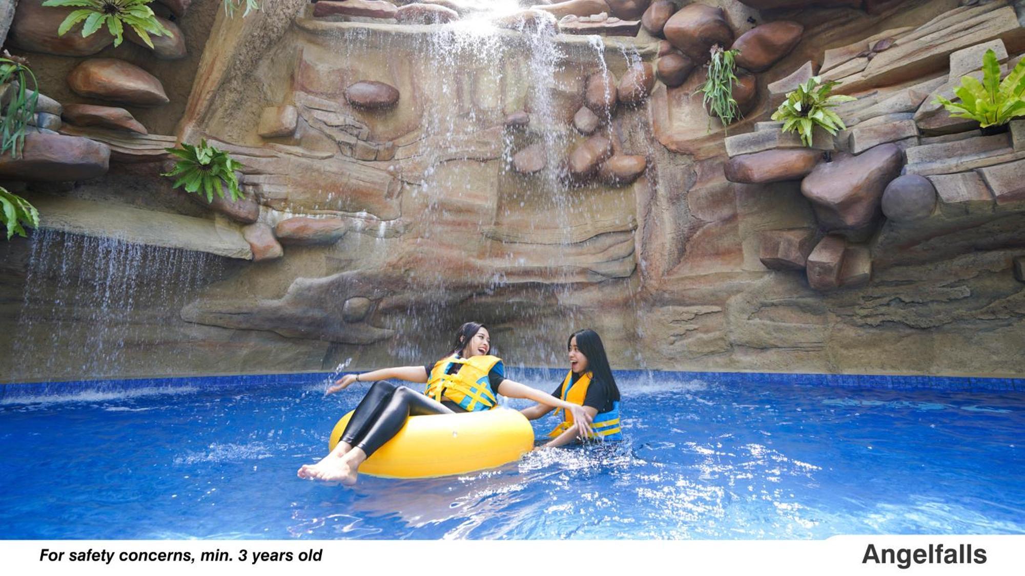 イーストパーク ホテル ジョグジャカルタ エクステリア 写真